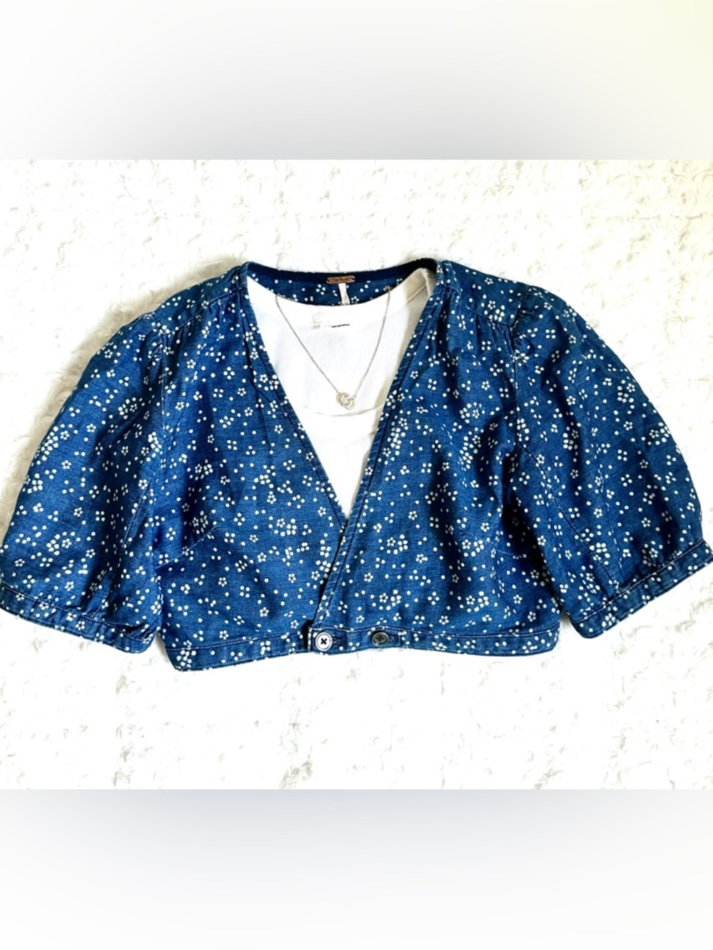 Free People Boho Cottagecore Blue Floral Crop Blouse Size 2 (XS) Puff Sleeve - Picture 4 of 10